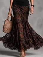 Set top nero retro e gonna in mesh stampata marrone