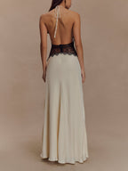 Abito maxi in seta satinata Deep V con scollo all'americana