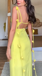 Abito Maxi Halter con Spalline a Fiore e Schiena Scoperta