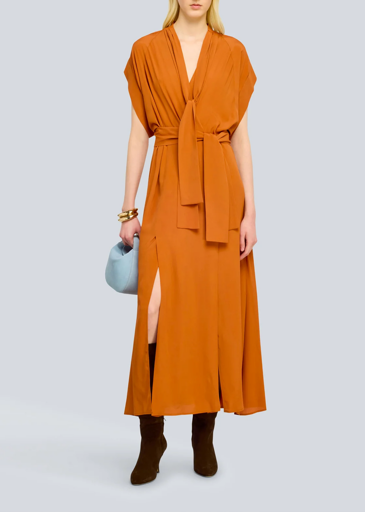 Abito Maxi Elegante Arancione con Scollatura a V e Cintura