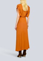 Abito Maxi Elegante Arancione con Scollatura a V e Cintura