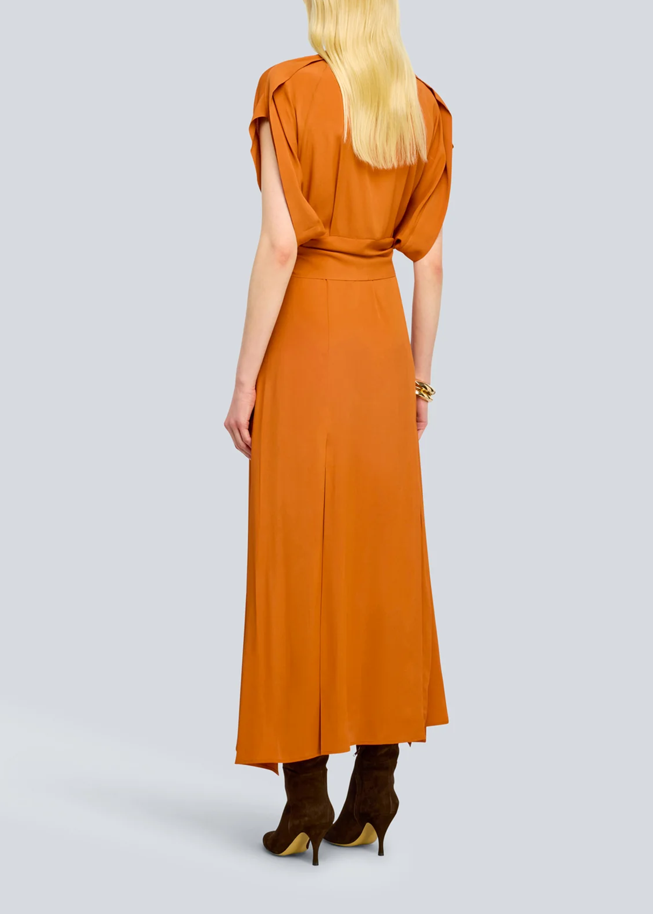 Abito Maxi Elegante Arancione con Scollatura a V e Cintura