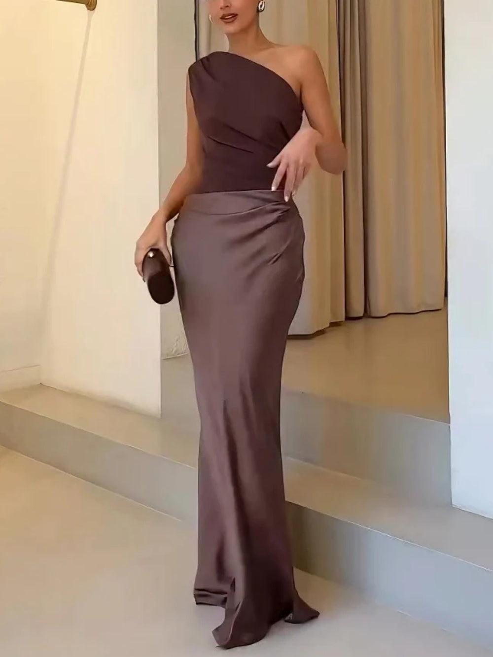 Abito Maxi da Festa con Spalla Scoperta e Pieghe