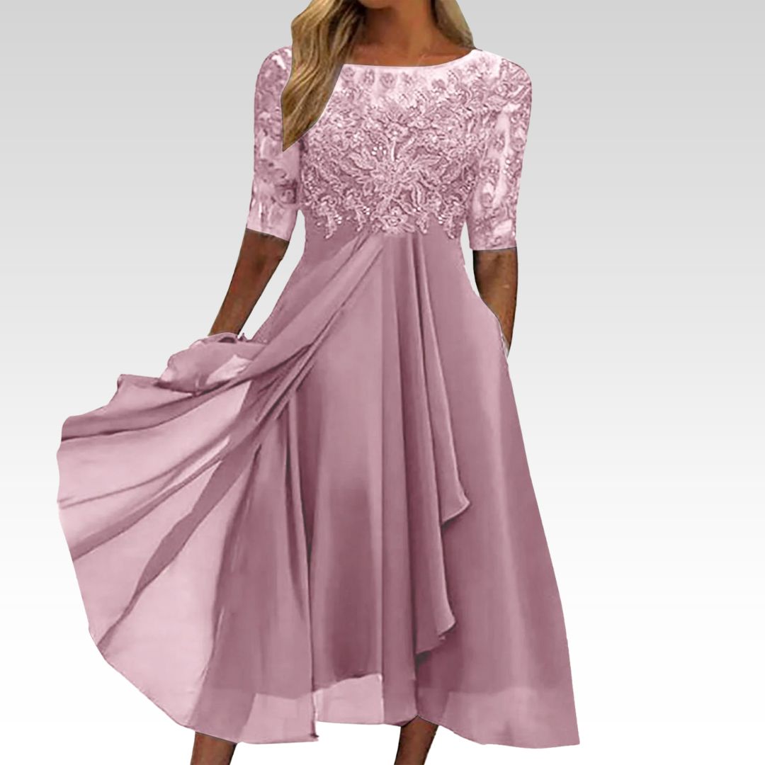 Zaria – Il Vestito Midi in Pizzo Che Slancia