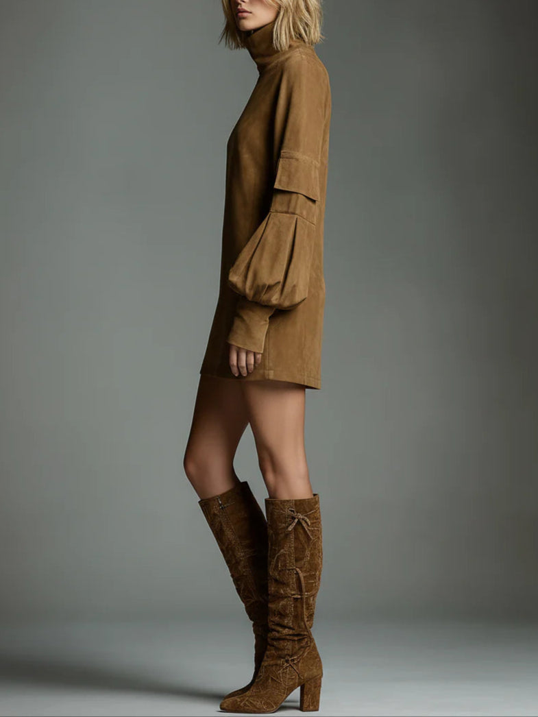 Abito Mini in Suede Vintage con Collo Alto