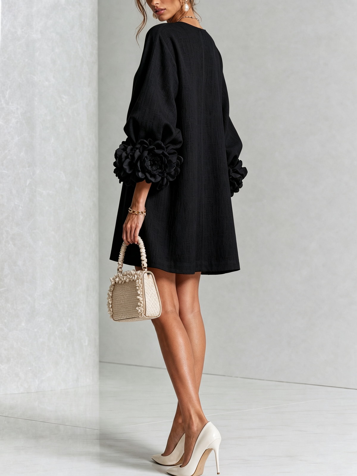 Camilla | Abito Mini in Misto Lino con Polsini a Rosa, Bianco