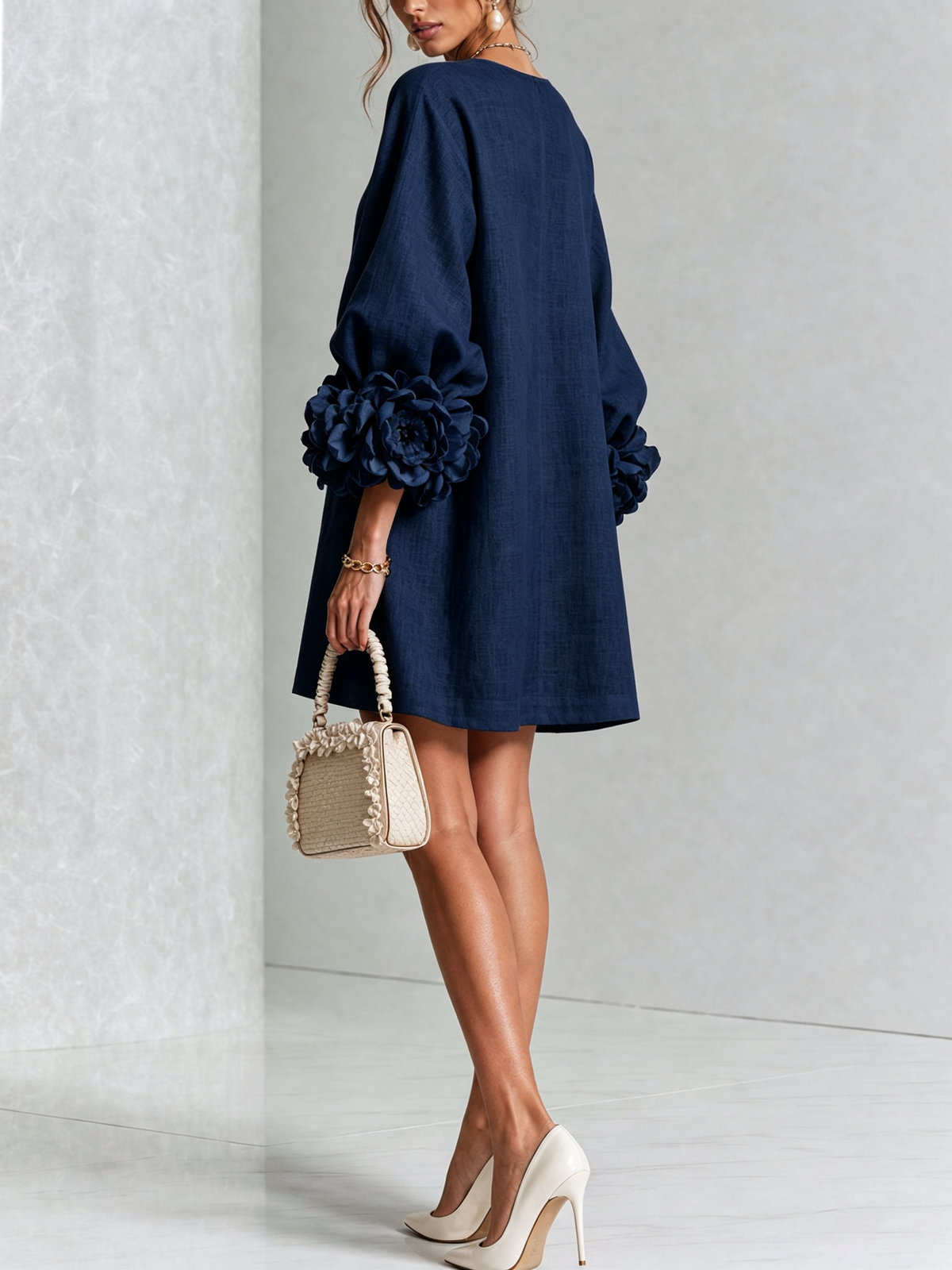 Camilla | Abito Mini in Misto Lino con Polsini a Rosa, Bianco