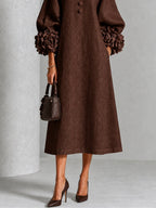 Abito Midi Button-down in Velluto Marrone con Fiori e Maniche Decorative