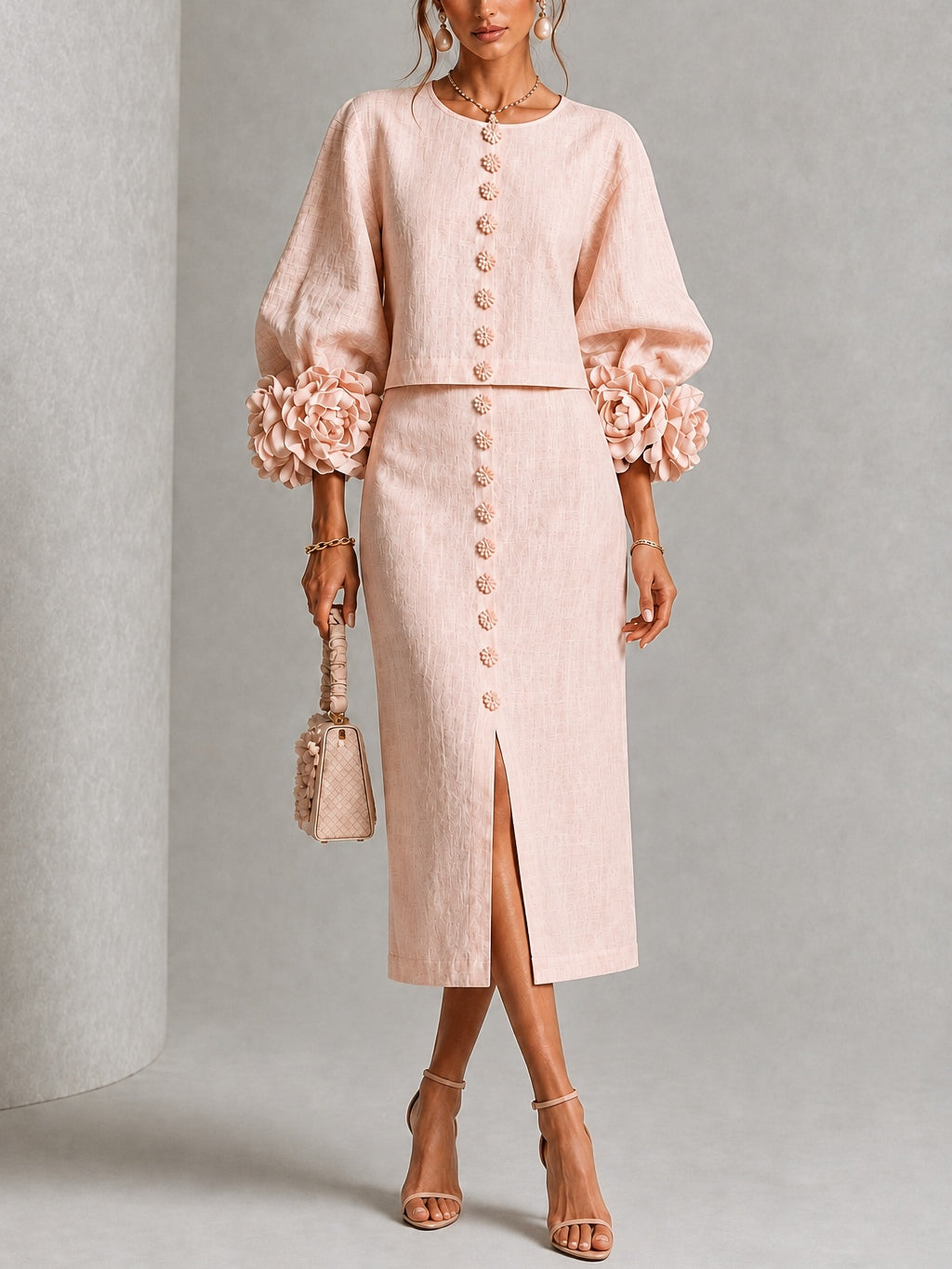 Set Top e Gonna con Bottoni a Fiori Rosa con Maniche Fiorite Stravaganti