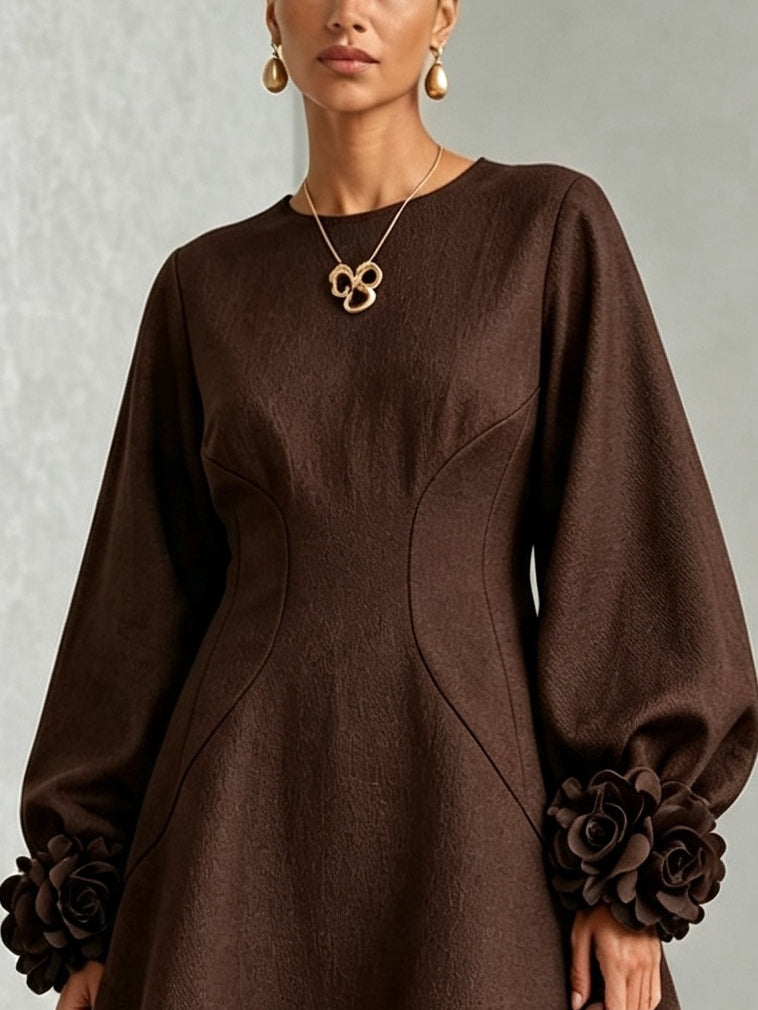 Abito Mini A-line con Cintura in Marrone Cioccolato con Maniche Floreali Sbalorditive