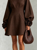 Abito Mini A-line con Cintura in Marrone Cioccolato con Maniche Floreali Sbalorditive