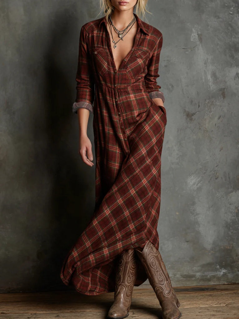 Abito lungo a camicia verde a quadri con colletto a revers
