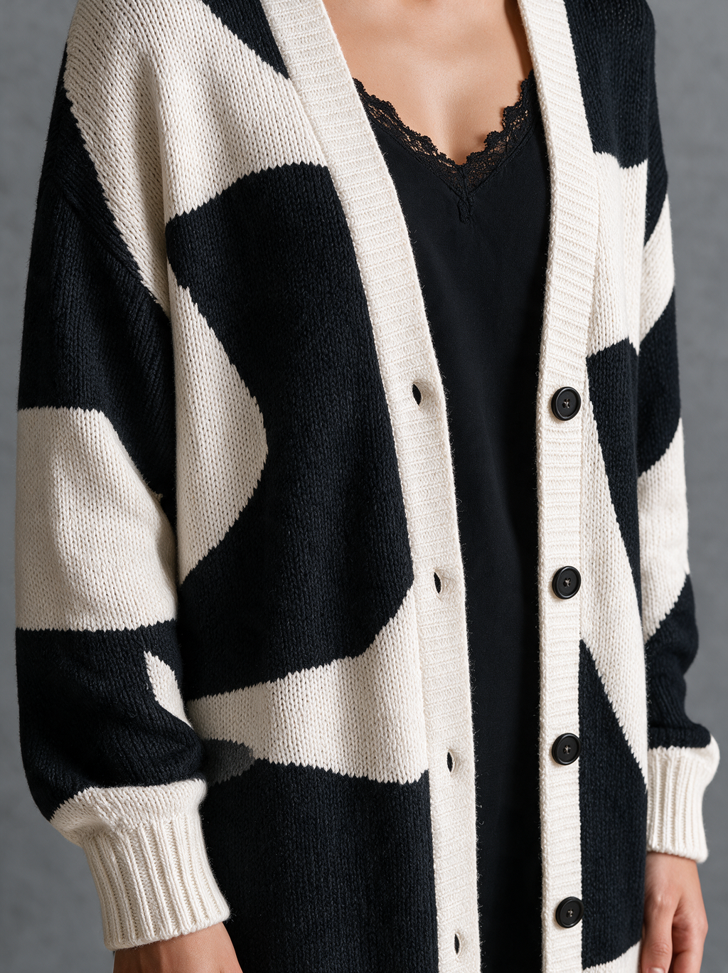 Benedetta | Cardigan Lungo in Maglia Bicolore, Nero e Crema