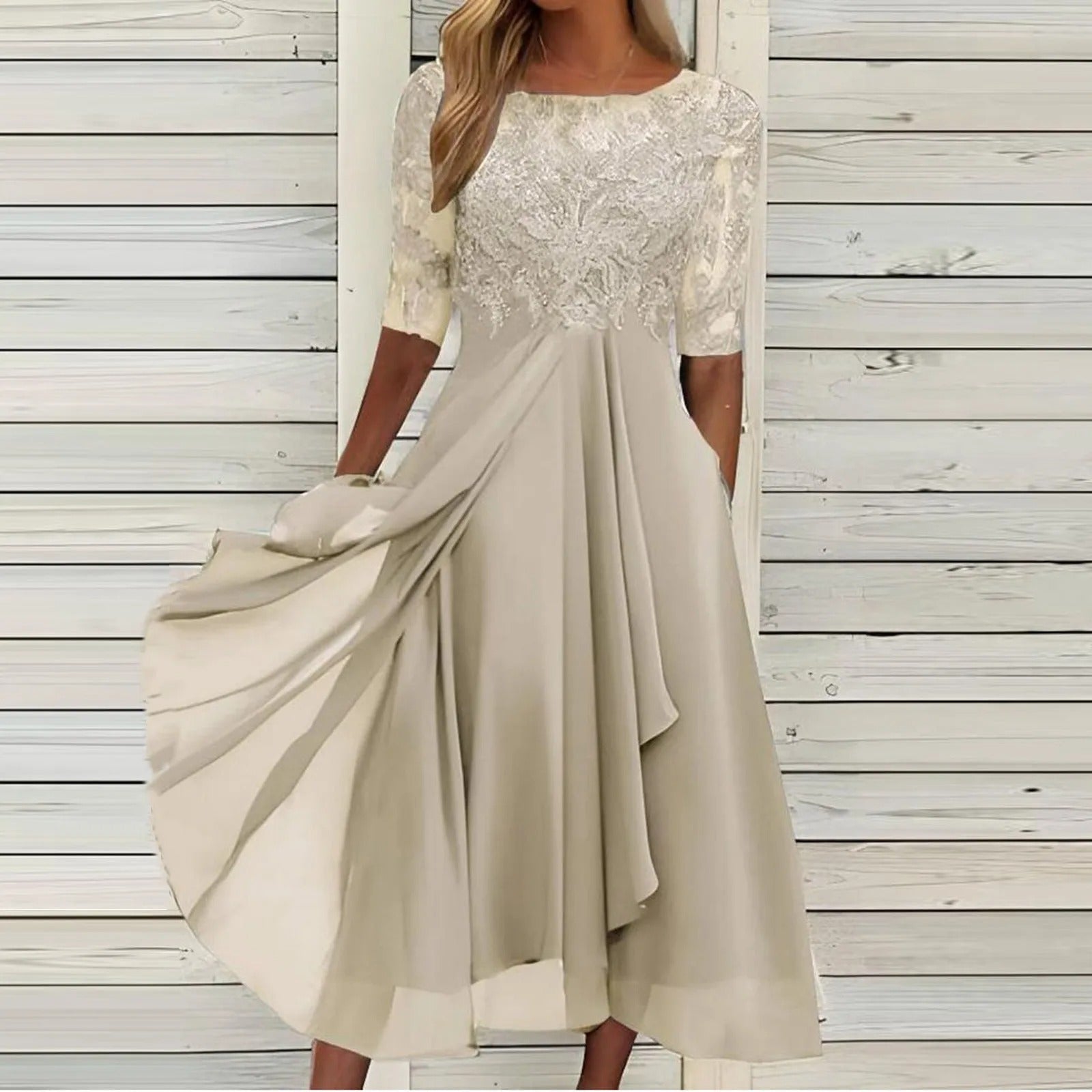 Zaria – Il Vestito Midi in Pizzo Che Slancia