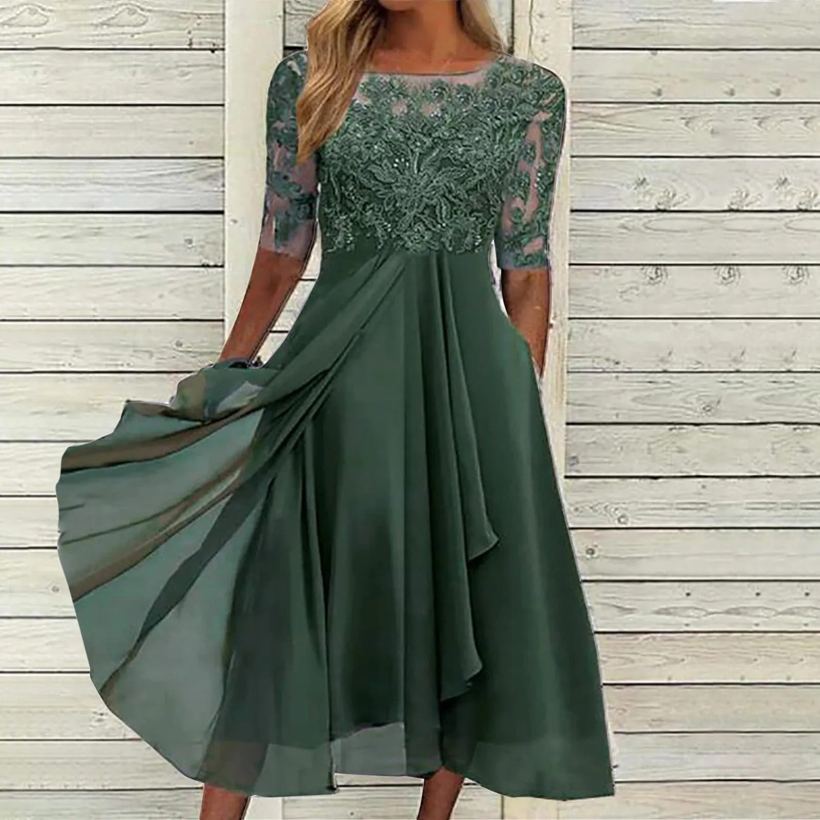 Zaria – Il Vestito Midi in Pizzo Che Slancia