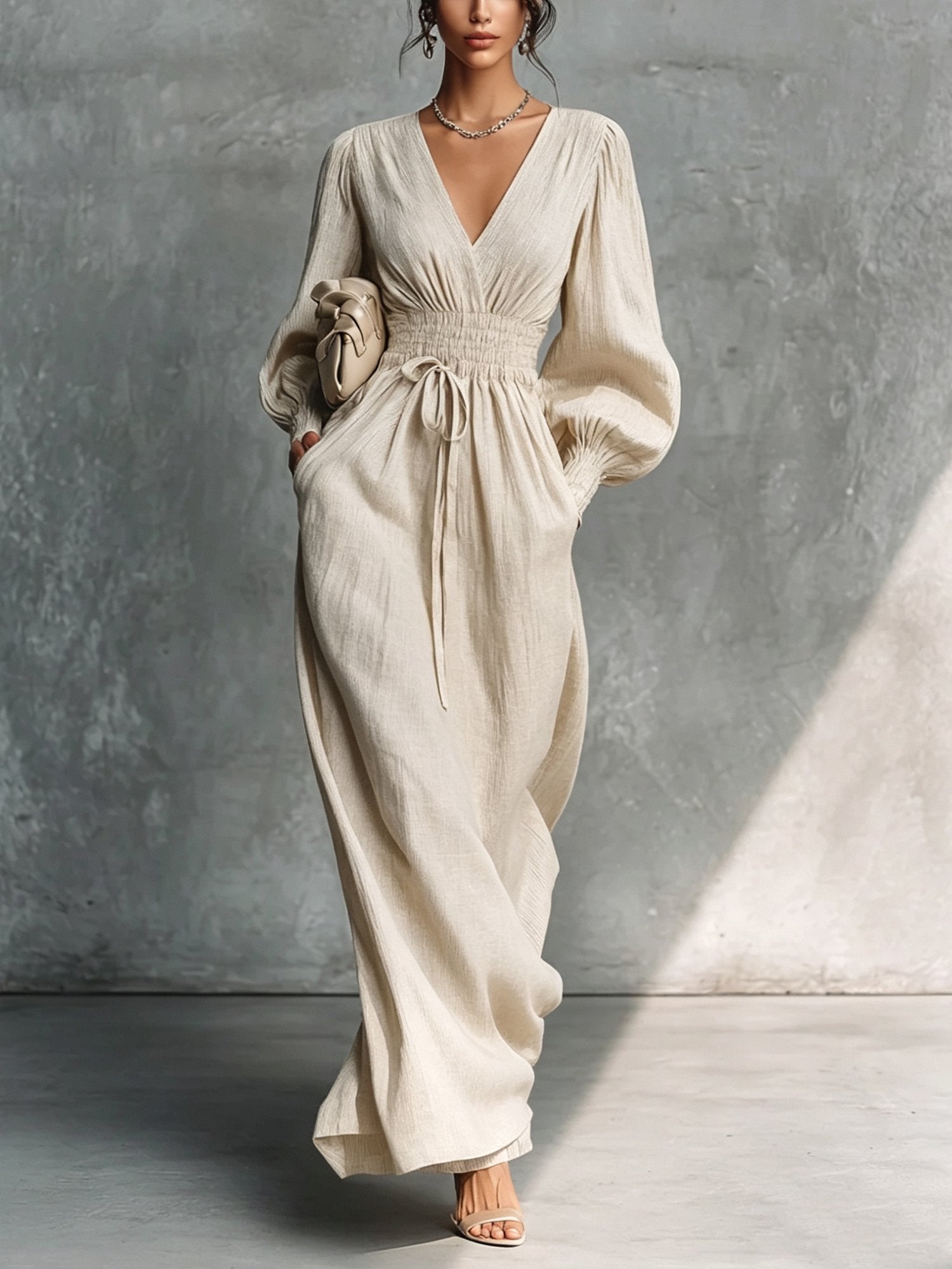 Serena | Vestito lungo in lino beige con maniche a lanterna