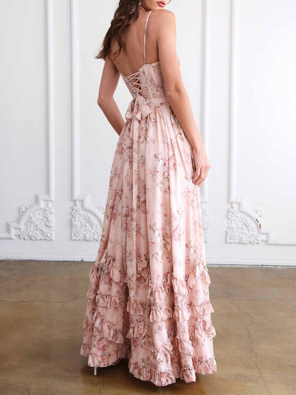Abito Maxi Con Balze Floreale